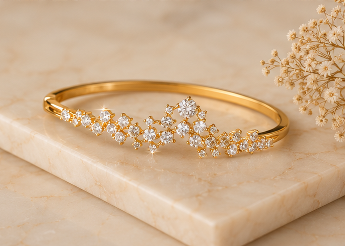 Sparkling Tiara Chevron Crown Cluster Bangle