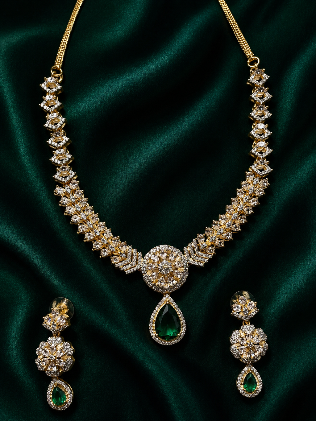 Sovereign Emerald Medallion Necklace Set