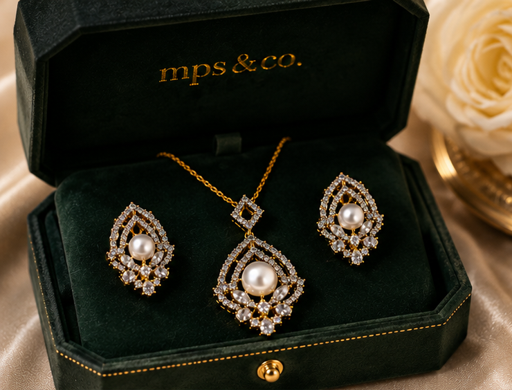 Signature Marquise Lattice Pendant Set